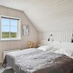 Amazing Home In Ringkobing With Sauna *