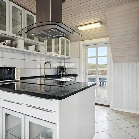 Beautiful In Ringkobing With Private Swimming Pool, Be Inside Or Outside * Norre Lyngvig