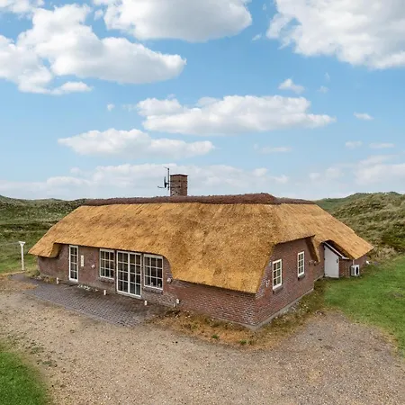 Beautiful In Ringkobing With Private Swimming Pool, Be Inside Or Outside Holiday home Norre Lyngvig