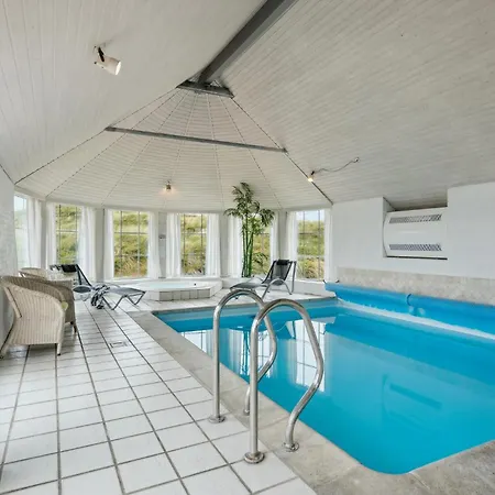 Beautiful In Ringkobing With Private Swimming Pool, Be Inside Or Outside Norre Lyngvig