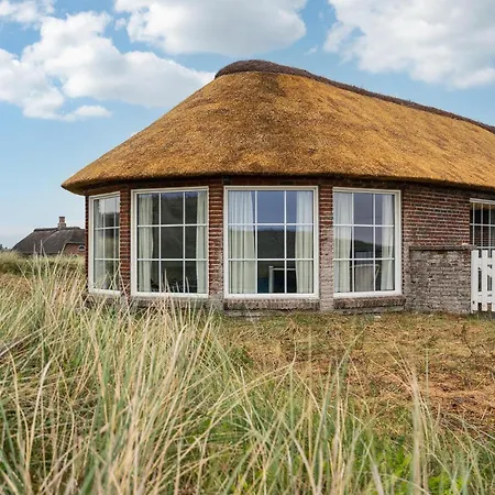 Beautiful In Ringkobing With Private Swimming Pool, Be Inside Or Outside Vakantiehuis Nørre Lyngvig